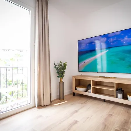 Banus - Banus Playas Del Duque Beachside Residential Apartment *